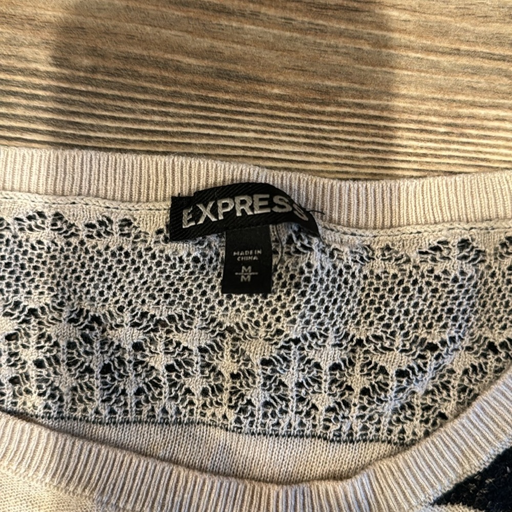 Express top - Picture 3 of 4